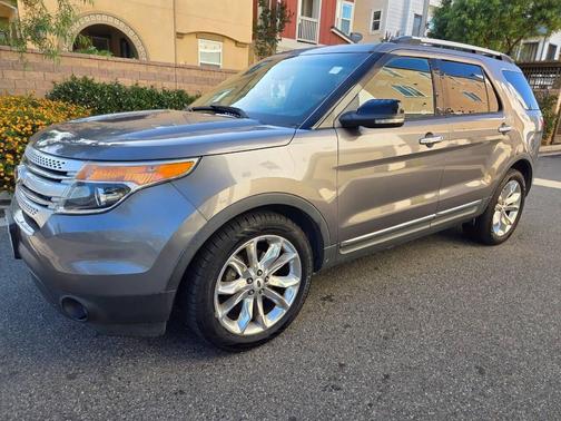 Sterling Gray Metallic 2013 Ford Explorer XLT
