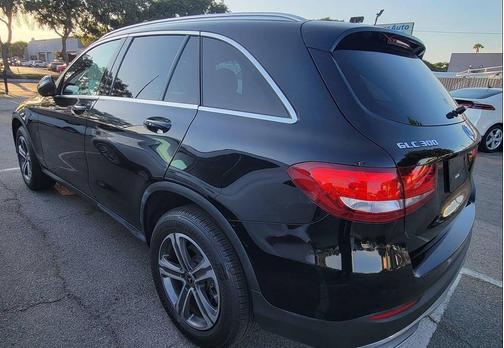 2018 Mercedes-Benz GLC 300 Base