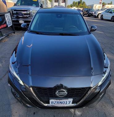 2022 Nissan Altima SR FWD