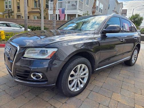 Monsoon Gray Metallic 2016 Audi Q5 2.0T Premium