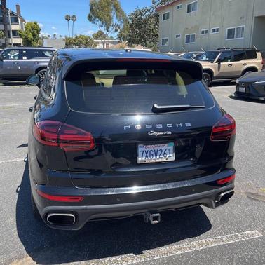 Black 2016 Porsche Cayenne Cayenne