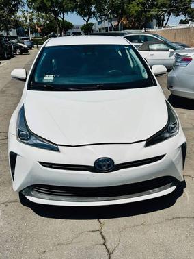 2019 Toyota Prius LE