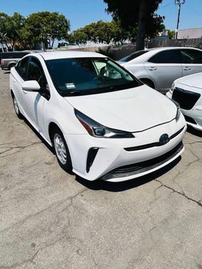 2019 Toyota Prius LE