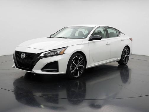 2024 Nissan Altima SR FWD