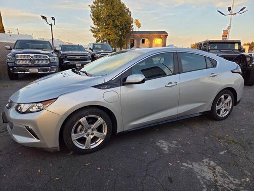 2017 Chevrolet Volt LT