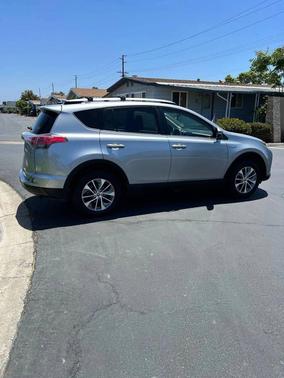 2018 Toyota RAV4 Hybrid XLE