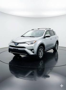 2018 Toyota RAV4 Hybrid XLE