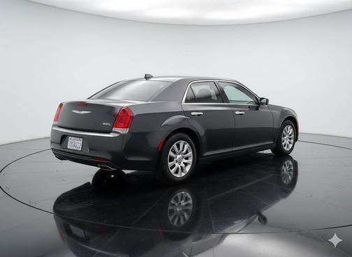 2016 Chrysler 300 S