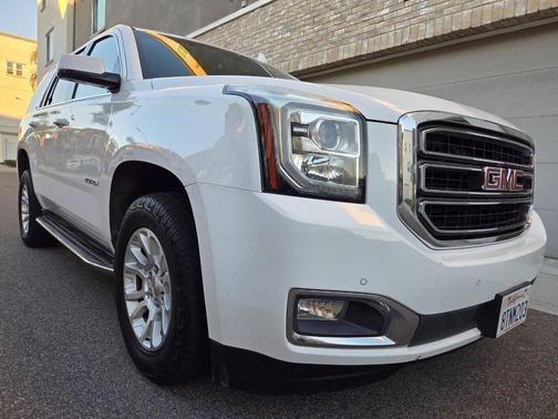 2017 GMC Yukon SLT