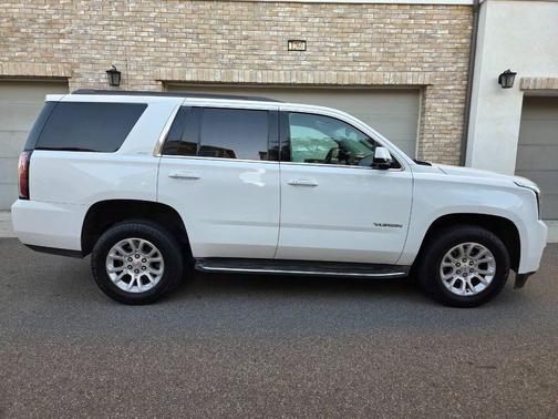 2017 GMC Yukon SLT