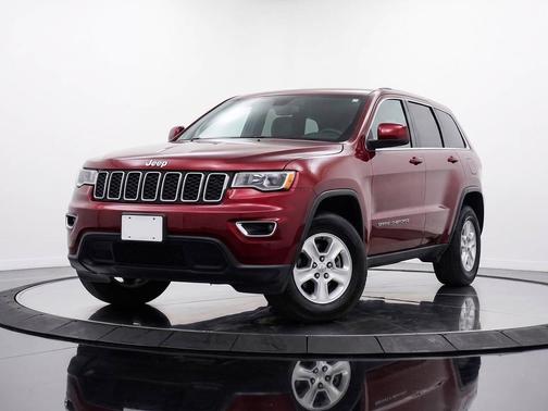 Velvet Red Pearlcoat 2017 Jeep Grand Cherokee Laredo