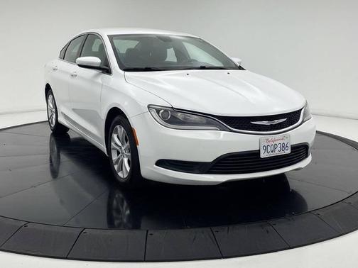 2016 Chrysler 200 LX