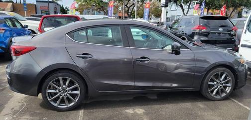 2018 Mazda Mazda3 Grand Touring