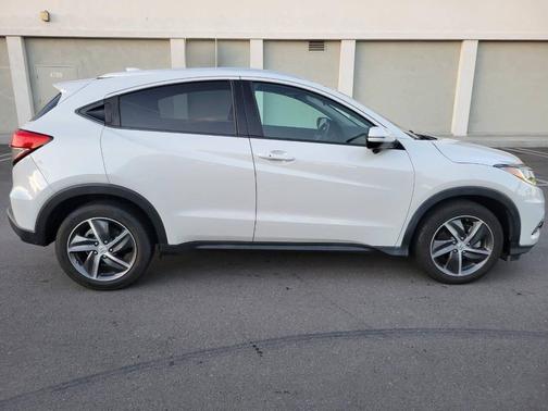 2021 Honda HR-V EX