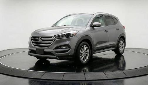 Molten Silver 2017 Hyundai TUCSON Limited