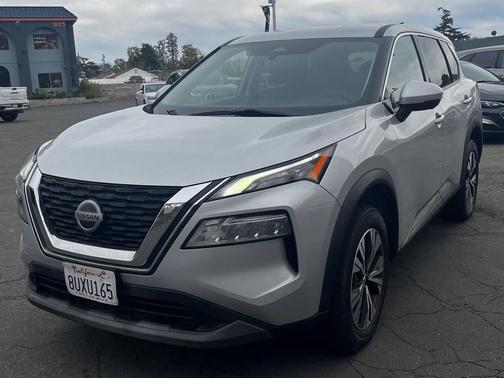Brilliant Silver Metallic 2021 Nissan Rogue SV
