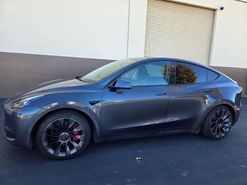 2021 Tesla Model Y Performance Dual Motor All-Wheel Drive