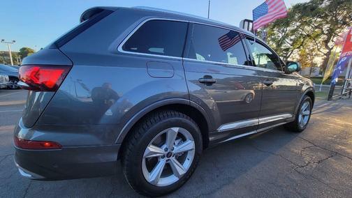 2024 Audi Q7 45 Premium