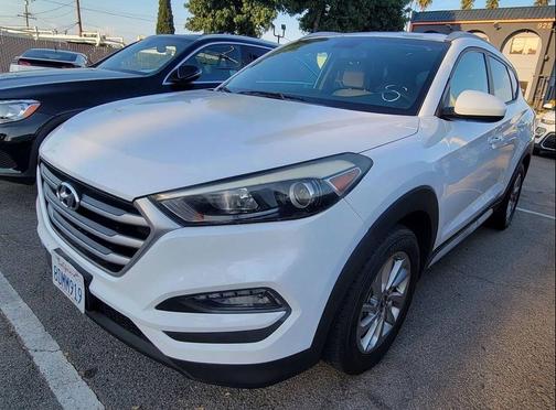 2017 Hyundai TUCSON SE