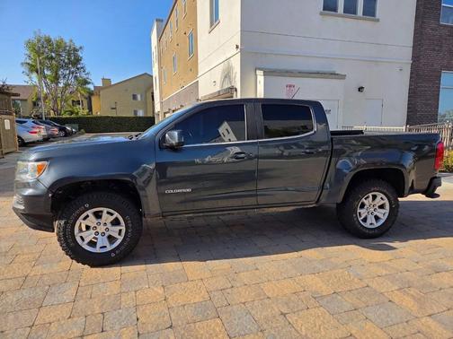 Cyber Gray Metallic 2017 Chevrolet Colorado LT