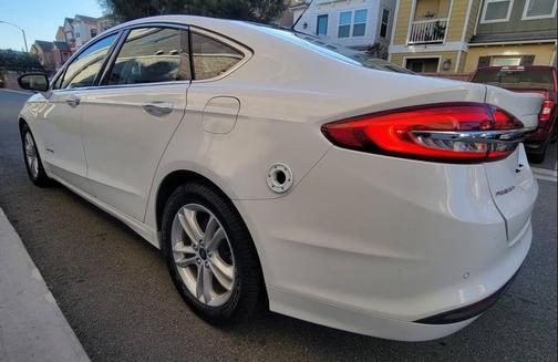 2018 Ford Fusion Hybrid SE