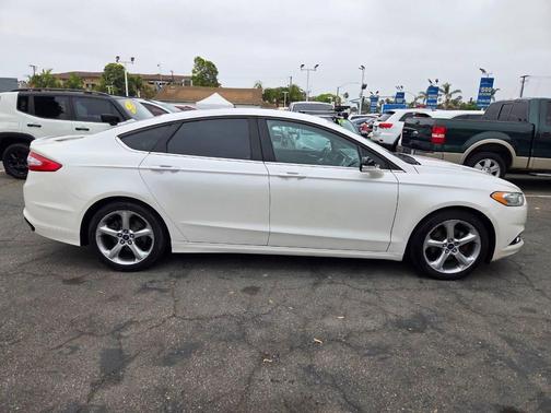 Oxford White 2013 Ford Fusion SE