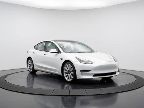 2019 Tesla Model 3 Standard Range Plus