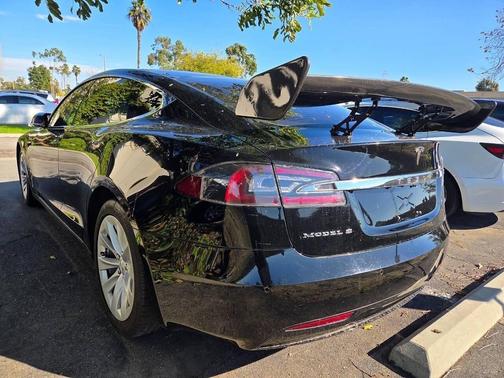 2017 Tesla Model S 90D