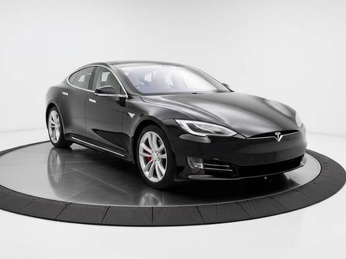2017 Tesla Model S 90D