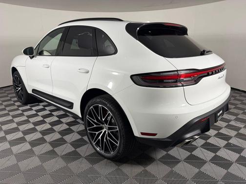 2025 Porsche Macan S