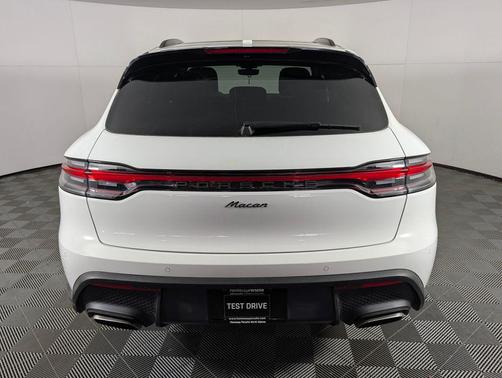 2026 Porsche Macan Macan