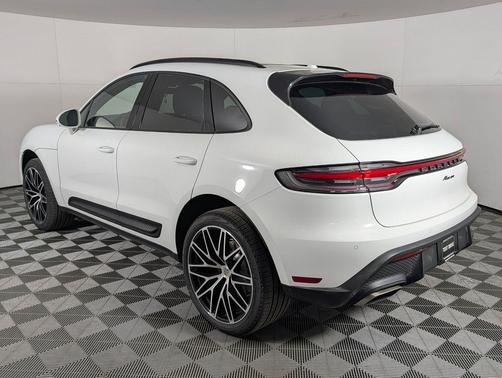2026 Porsche Macan Macan