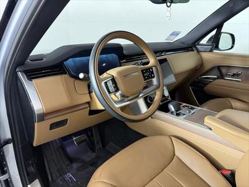 2023 Land Rover Range Rover P530 SE