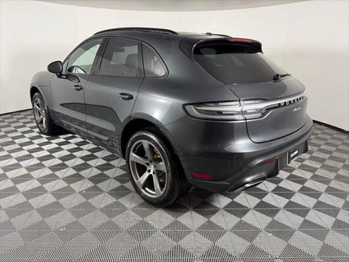 2024 Porsche Macan Base
