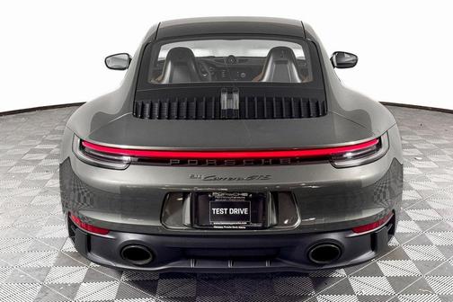 2024 Porsche 911 Carrera GTS