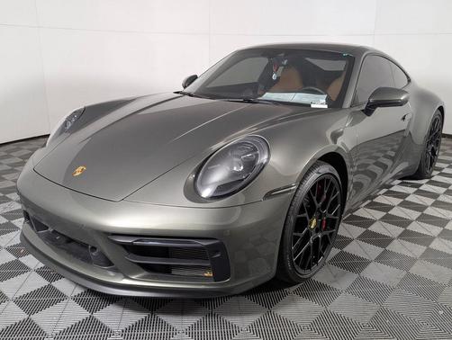 2024 Porsche 911 Carrera GTS