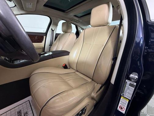 2016 Jaguar XJ XJ R-Sport