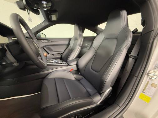 2026 Porsche 911 Carrera T