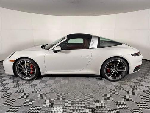 2022 Porsche 911 Targa 4S