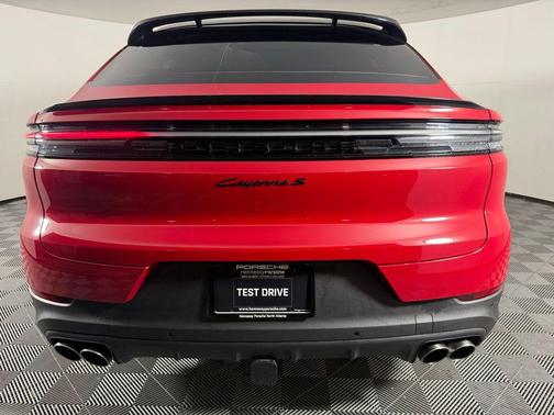2025 Porsche Cayenne S