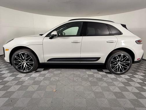 2025 Porsche Macan 2.0T