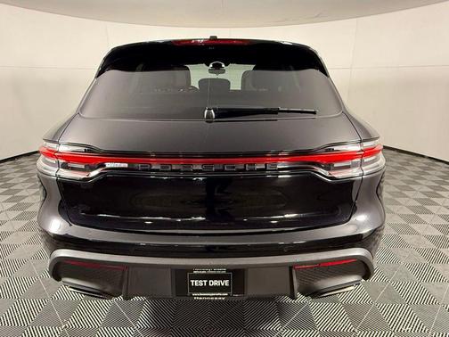 2023 Porsche Macan 2.0T