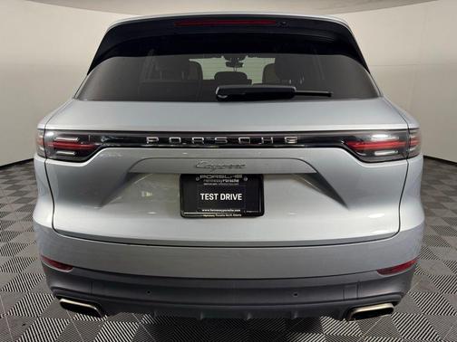 2022 Porsche Cayenne Platinum Edition