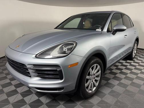 2022 Porsche Cayenne Platinum Edition