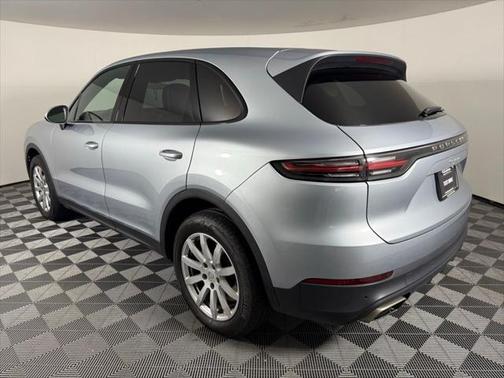 2022 Porsche Cayenne Platinum Edition