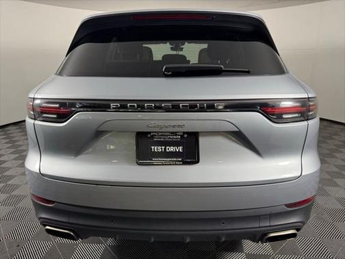 2022 Porsche Cayenne Platinum Edition