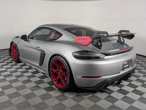 GT Silver Metallic 2025 Porsche 718 Cayman GT4 RS