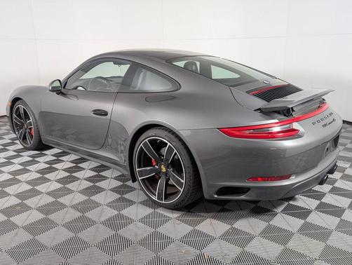 2019 Porsche 911 Carrera 4S