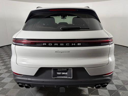 2025 Porsche Cayenne Cayenne