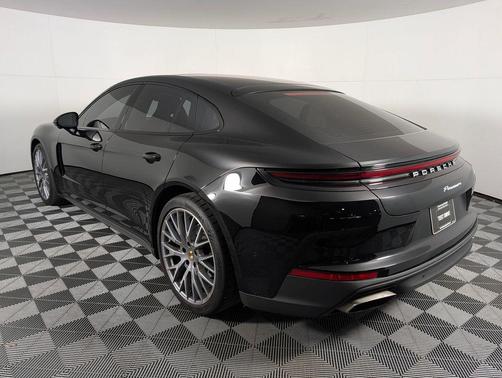 2025 Porsche Panamera Hatchback
